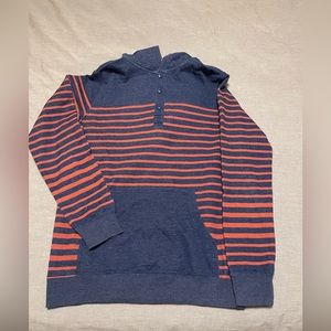 Men’s Quiksilver pullover hoodie
